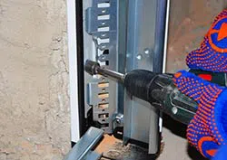 United Garage Doors Lake Worth, FL 561-674-0764 - installation-side